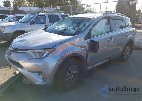 2017 Toyota Rav4 Hybrid Xle z USA, uszkodzony, nr VIN JTMRJREVXHD062135